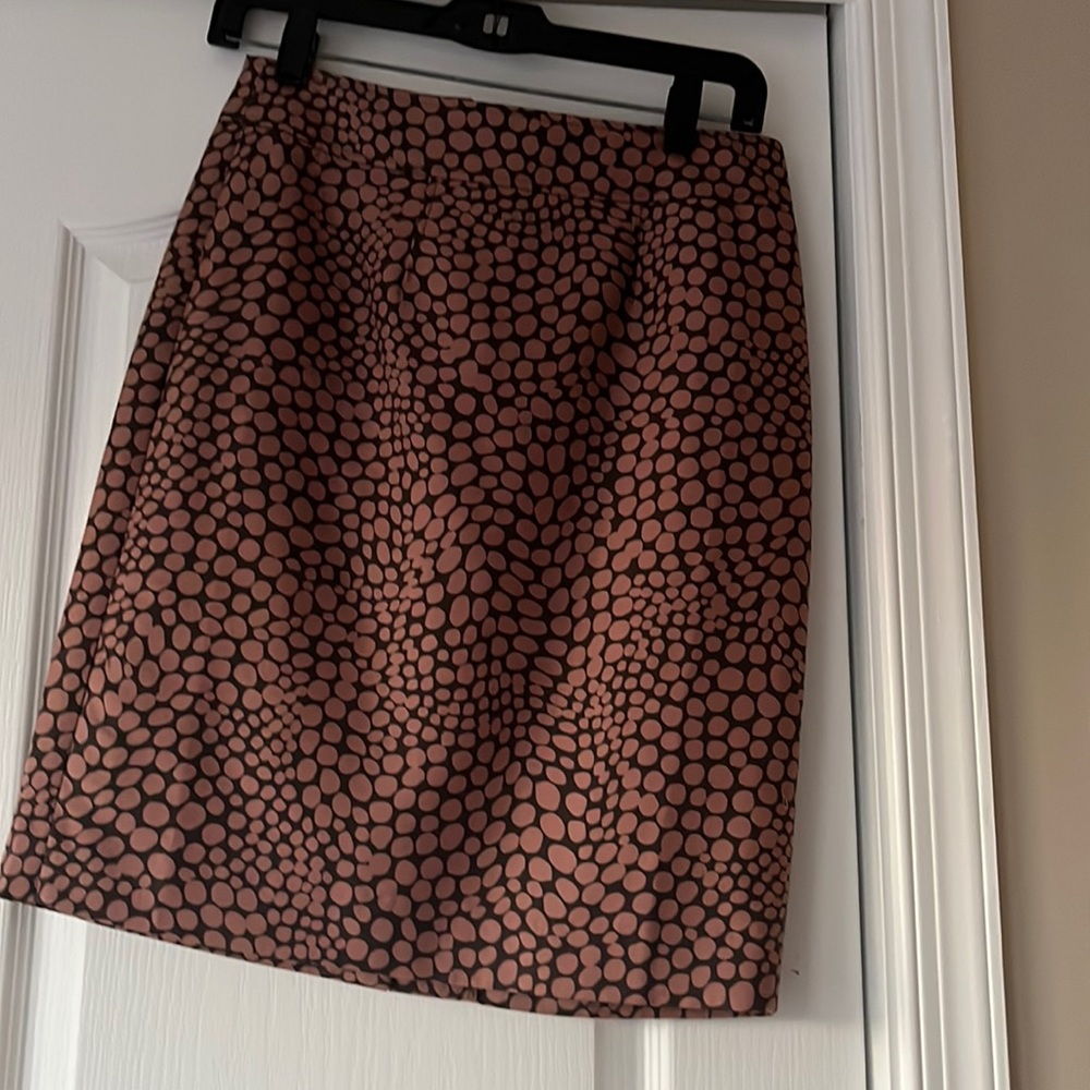 Adorable Loft skirt